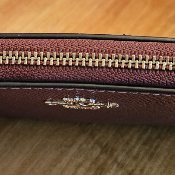 Coach Red Wine Leather Wallet - Picture 4 of 5